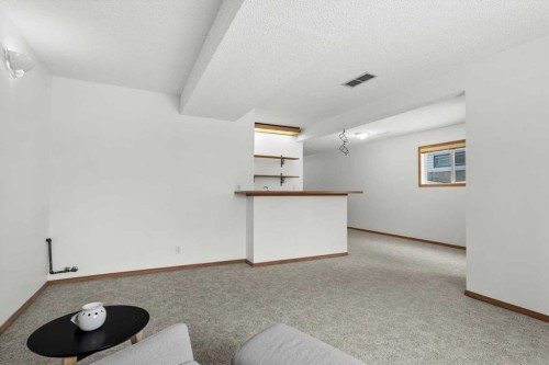 9095 Scurfield Drive Nw, Calgary, AB - Indoor