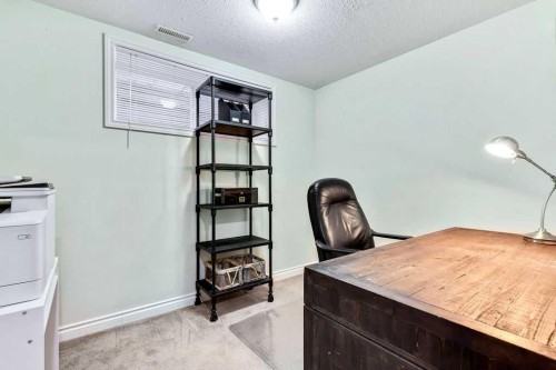 208 Prestwick Manor Se, Calgary, AB 