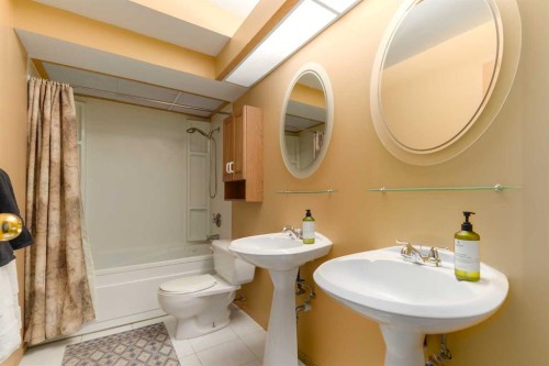 231031 Forestry Way, Bragg Creek, AB - Indoor Photo Showing Bathroom