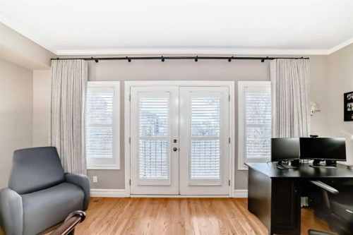 2431 Erlton Street Sw, Calgary, AB - Indoor Photo Showing Office