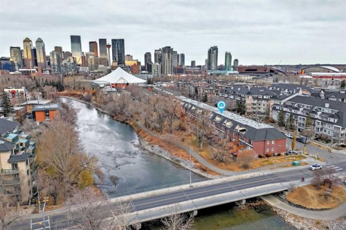 2431 Erlton Street Sw, Calgary, AB - Outdoor With View