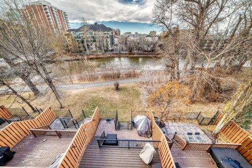 2431 Erlton Street Sw, Calgary, AB - Outdoor