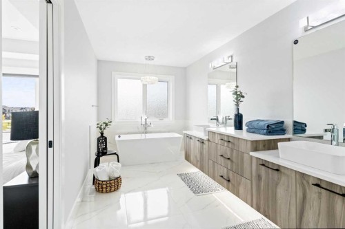 61 Sunvalley View, Cochrane, AB - Indoor Photo Showing Bathroom