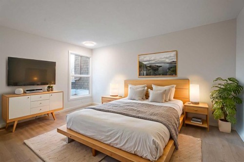 110-330 Canterbury Drive Sw, Calgary, AB - Indoor Photo Showing Bedroom