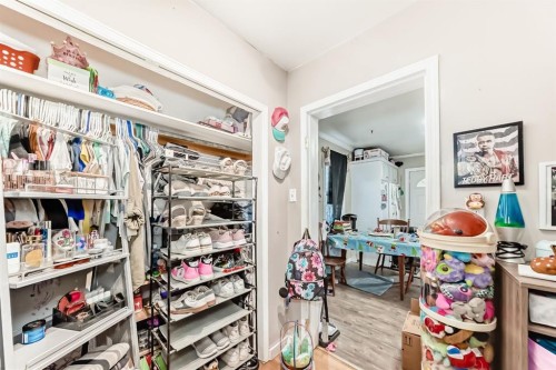 476 3 Street, Drumheller, AB - Indoor