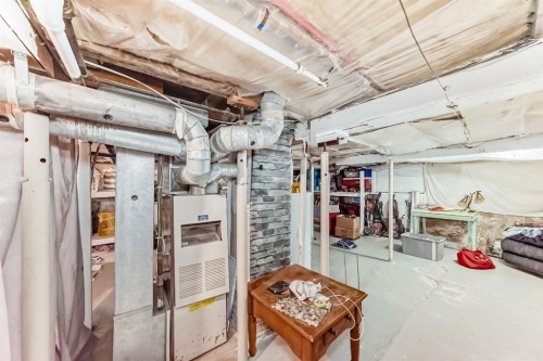 476 3 Street, Drumheller, AB - Indoor Photo Showing Basement