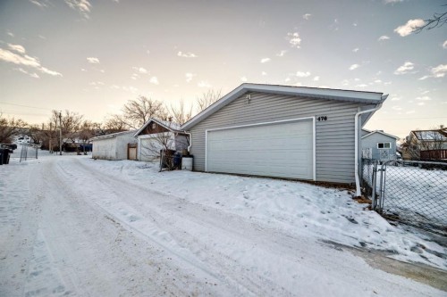 476 3 Street, Drumheller, AB - Outdoor