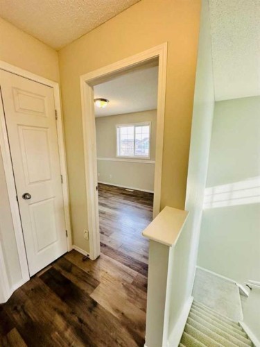 8 Royal Elm Way Nw, Calgary, AB - Indoor Photo Showing Other Room