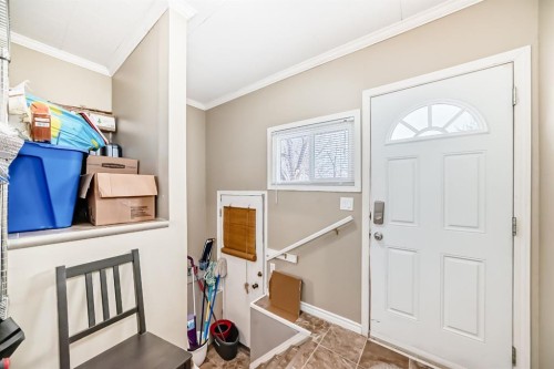 460 3 Street, Drumheller, AB - Indoor Photo Showing Other Room