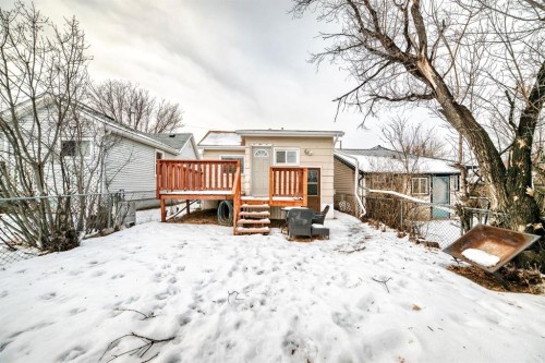 460 3 Street, Drumheller, AB - Outdoor