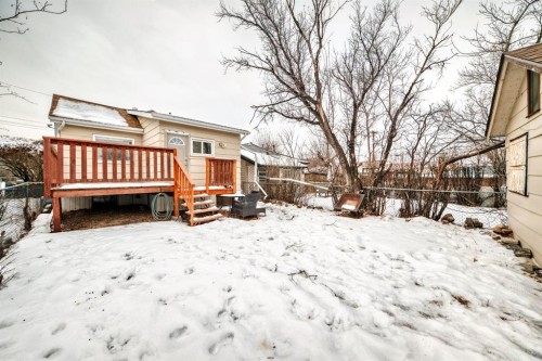 460 3 Street, Drumheller, AB - Outdoor