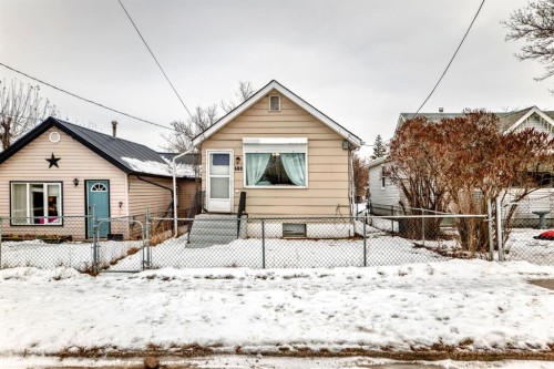 460 3 Street, Drumheller, AB - Outdoor