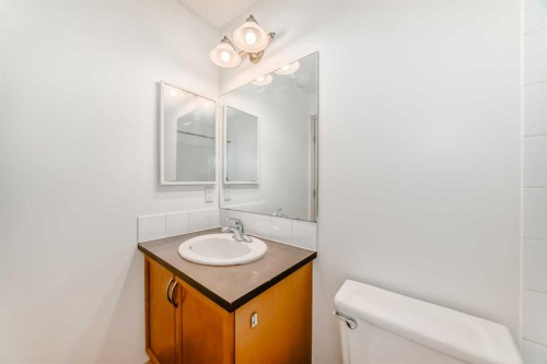 287 Covepark Rise Ne, Calgary, AB - Indoor Photo Showing Bathroom