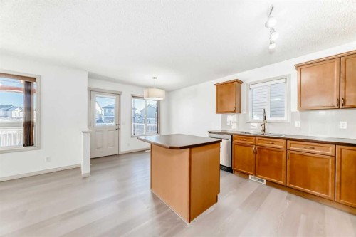 287 Covepark Rise Ne, Calgary, AB - Indoor Photo Showing Kitchen