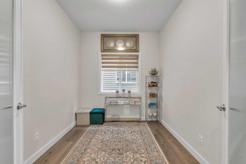 7672 80 Avenue Ne, Calgary, AB - Indoor Photo Showing Other Room