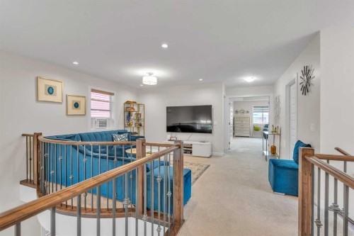 7672 80 Avenue Ne, Calgary, AB - Indoor Photo Showing Other Room