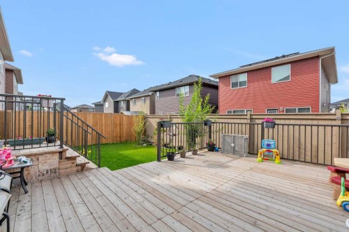 7672 80 Avenue Ne, Calgary, AB - Outdoor With Deck Patio Veranda With Exterior