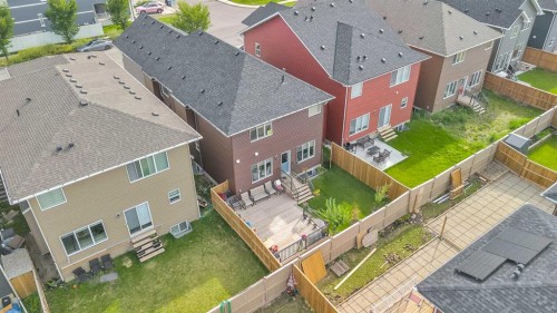 7672 80 Avenue Ne, Calgary, AB - Outdoor