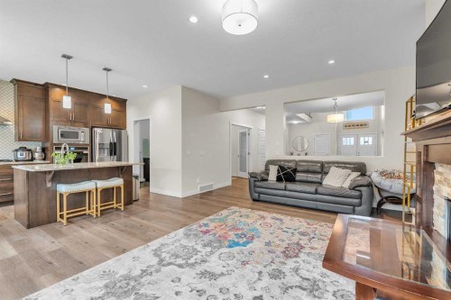 7672 80 Avenue Ne, Calgary, AB - Indoor