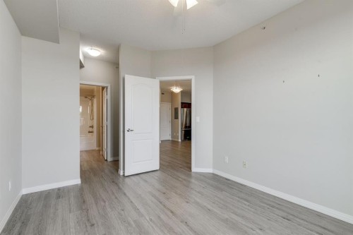 432-1 Crystal Green Lane, Okotoks, AB - Indoor Photo Showing Other Room