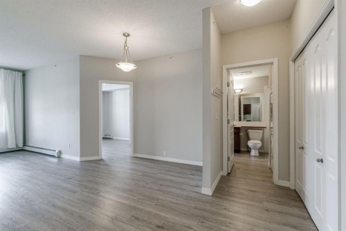 432-1 Crystal Green Lane, Okotoks, AB - Indoor Photo Showing Other Room