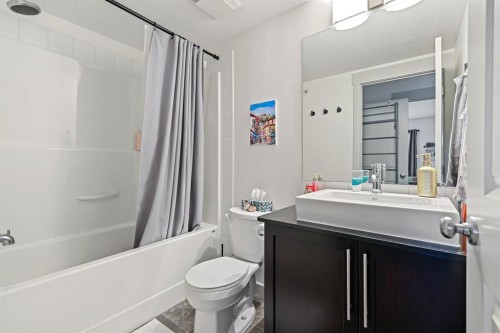 5312-155 Skyview Ranch Way Ne, Calgary, AB - Indoor Photo Showing Bathroom