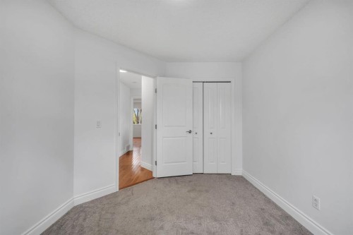 11 Hidden Valley Link Nw, Calgary, AB - Indoor Photo Showing Other Room