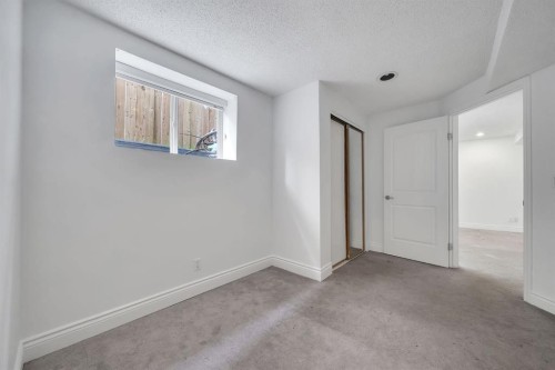 11 Hidden Valley Link Nw, Calgary, AB - Indoor Photo Showing Other Room
