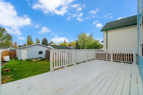 11 Hidden Valley Link Nw, Calgary, AB - Outdoor With Exterior