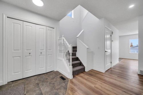 11 Hidden Valley Link Nw, Calgary, AB - Indoor Photo Showing Other Room
