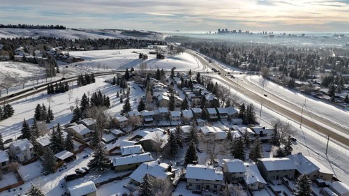 15 Edgedale Way Nw, Calgary, AB - Outdoor With View