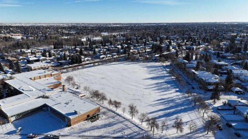 15 Edgedale Way Nw, Calgary, AB - Outdoor With View