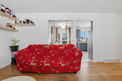 67 Margate Place Ne, Calgary, AB - Indoor Photo Showing Bedroom