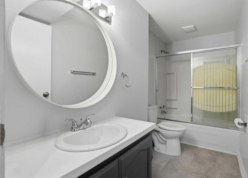 67 Margate Place Ne, Calgary, AB - Indoor Photo Showing Bathroom