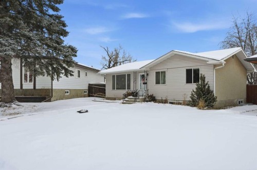 67 Margate Place Ne, Calgary, AB - Outdoor