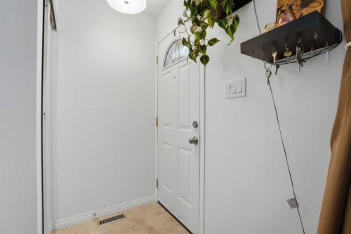 67 Margate Place Ne, Calgary, AB - Indoor Photo Showing Other Room