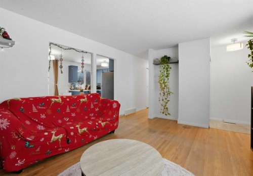 67 Margate Place Ne, Calgary, AB - Indoor Photo Showing Bedroom