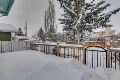 68 Woodglen Close Sw, Calgary, AB - Outdoor
