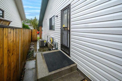 68 Woodglen Close Sw, Calgary, AB - Outdoor With Exterior