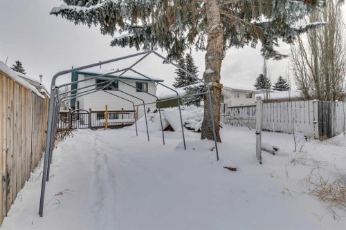 68 Woodglen Close Sw, Calgary, AB - Outdoor