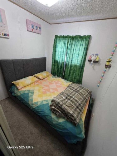 5302 Birch Road, Olds, AB - Indoor Photo Showing Bedroom