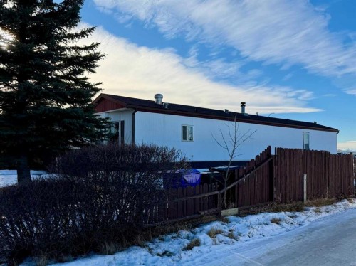 5302 Birch Road, Olds, AB - Outdoor