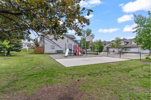 109 Millview Square Sw, Calgary, AB - Outdoor
