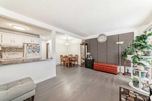 109 Millview Square Sw, Calgary, AB - Indoor