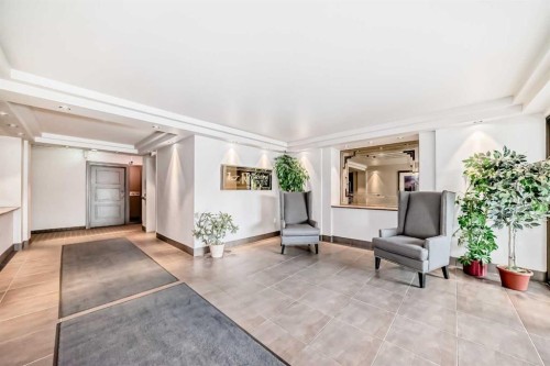 302-2611 1 Avenue Nw, Calgary, AB - Indoor