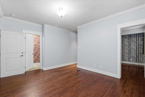 1520 15 Avenue Sw, Calgary, AB - Indoor Photo Showing Other Room