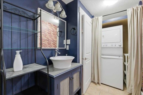 1520 15 Avenue Sw, Calgary, AB - Indoor Photo Showing Other Room