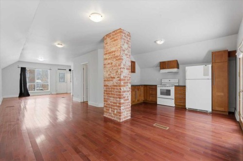 1520 15 Avenue Sw, Calgary, AB - Indoor Photo Showing Kitchen