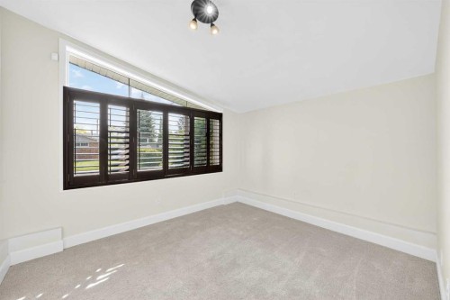 2831 Brecken Road Nw, Calgary, AB - Indoor Photo Showing Other Room