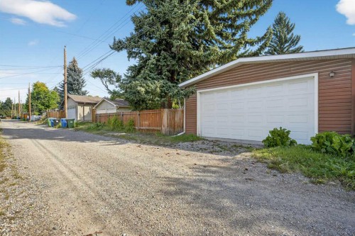 2831 Brecken Road Nw, Calgary, AB - Outdoor